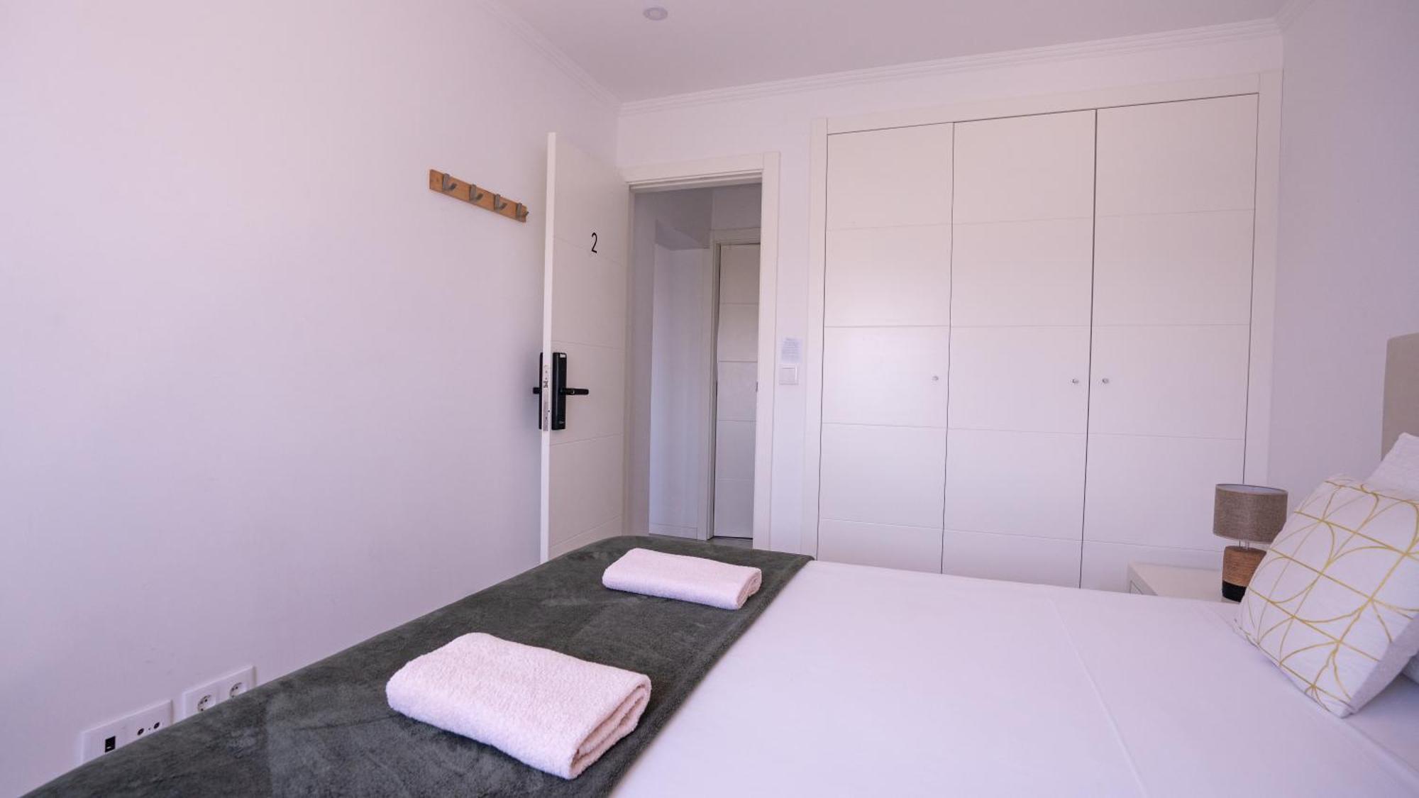 Quarto Aeroporto Lisbona Esterno foto