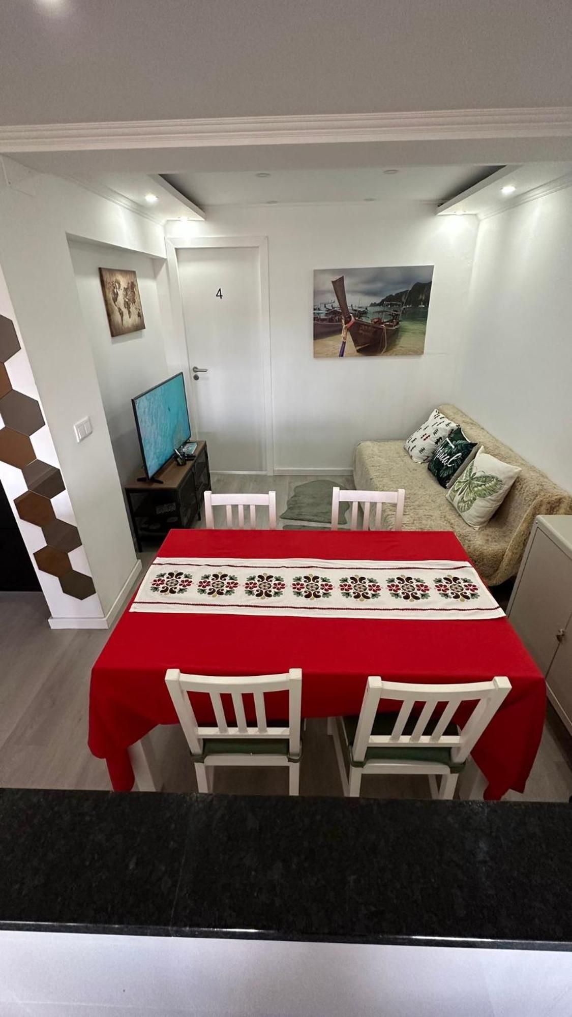 Quarto Aeroporto Lisbona Esterno foto